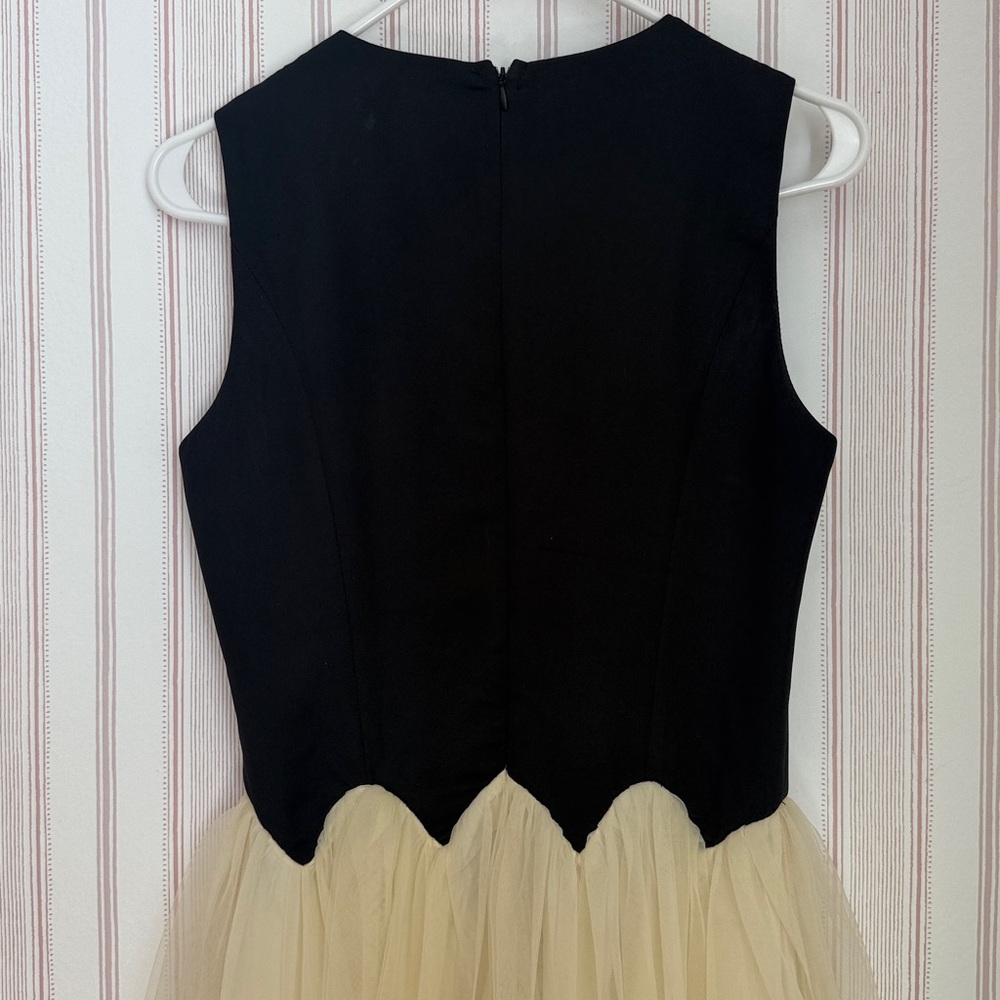 Never Fully Dressed Black Dress scallop waist - Picture 4 of 4